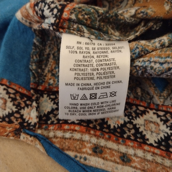 Anthropologie Meadow Rue Black Print Popover Flowy Blouse NWOT Size S - Picture 5 of 10